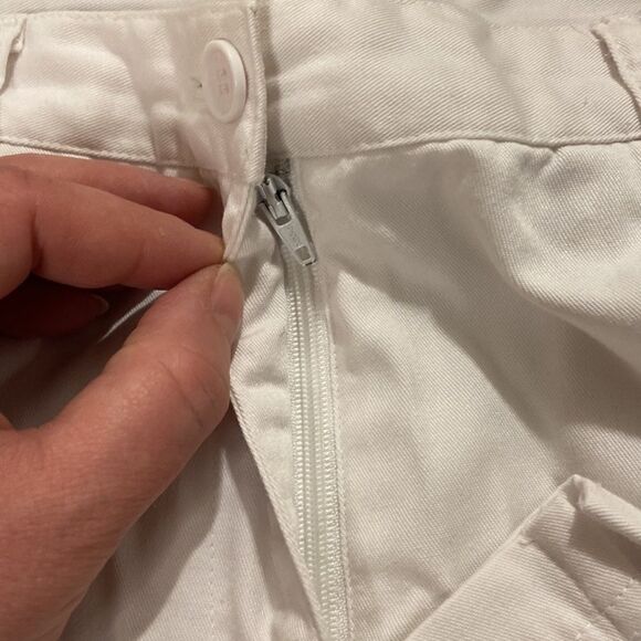 TABI Women’s  White Straight Legged Lightweight Pants Size 8) NWOT - Picture 10 of 11